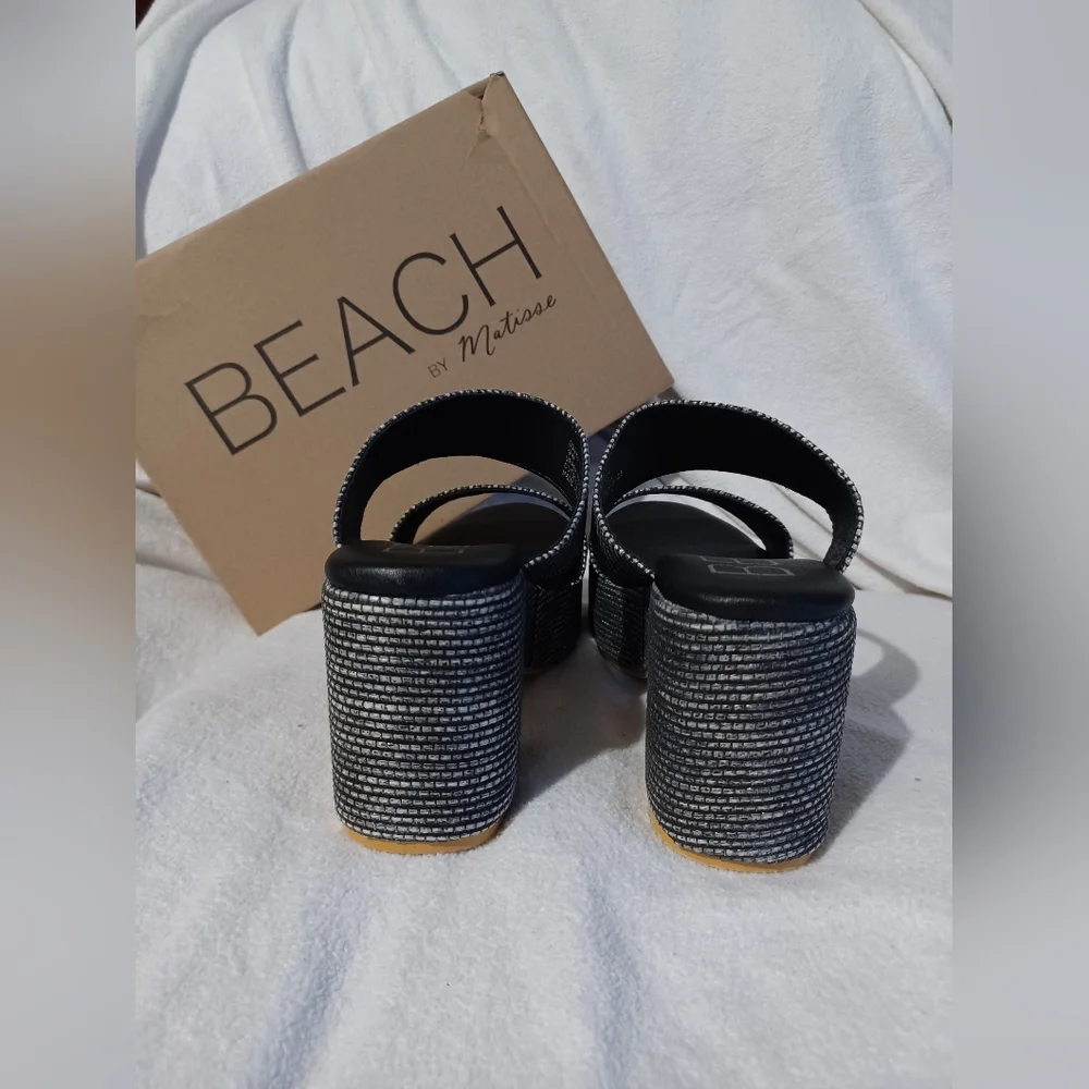 NIB Ocean Ave Platform Sandal Size 9M In Black Multi By Beach By Matisse